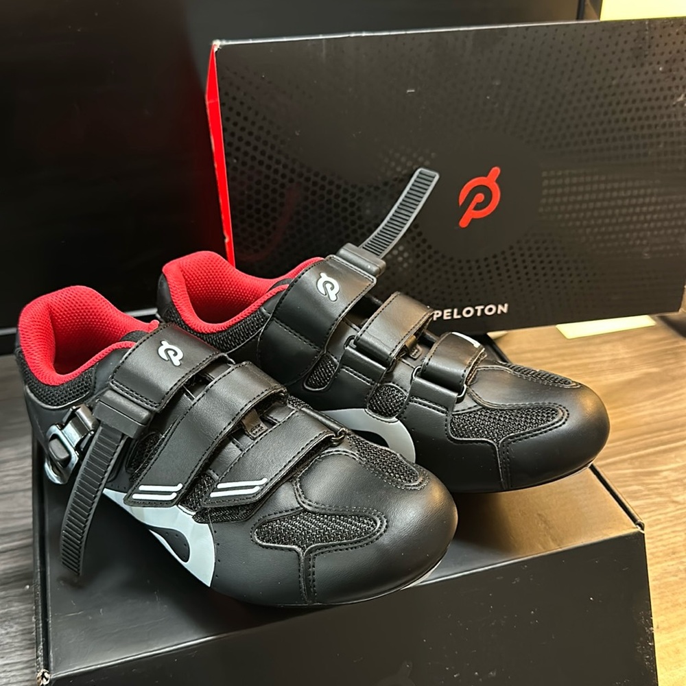 LIKE NEW Peloton cycling shoes